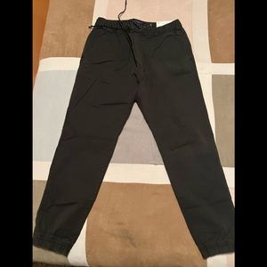 American Eagle men’s joggers